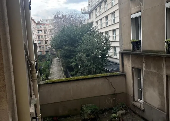 200m Tour Eiffel Apartman *